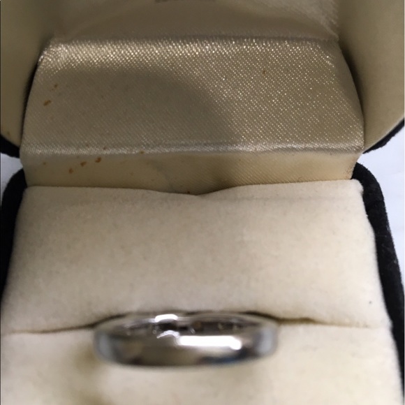 Zales Round cut past, present and future ring. - Picture 7 of 9